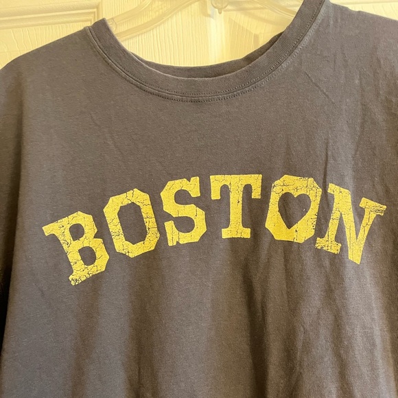 Life is Good Boston Love Men's T-Shirt - Picture 2 of 8